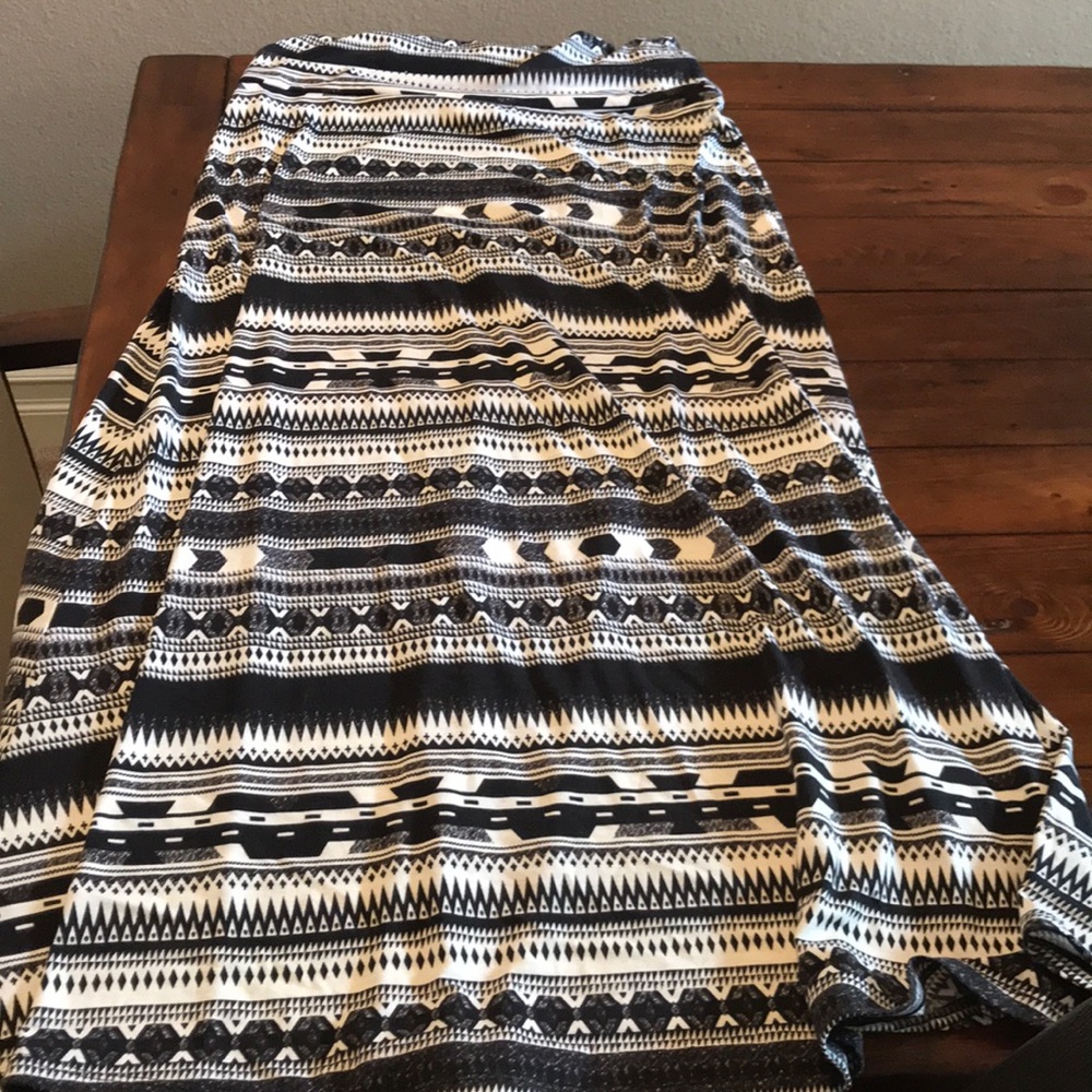Mission women’s size large maxi skirt